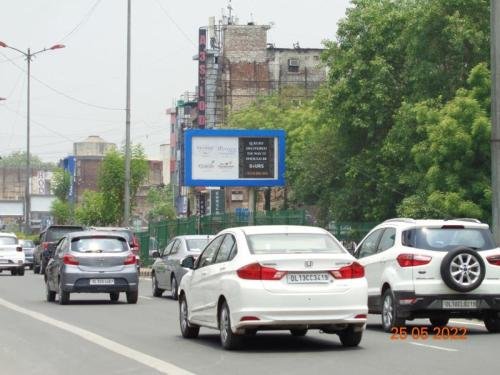 Outside-IOCL-office-Yusuf-Sarai-Aurobindo-Marg-towards-AIIMS